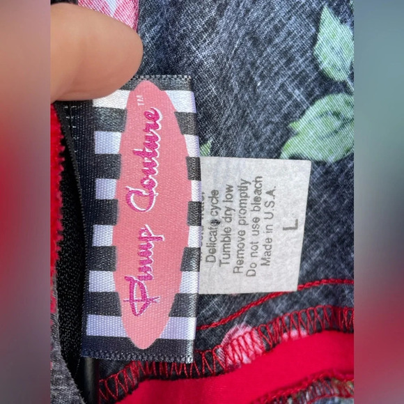 Pinup Couture Cherry Halter Dress size large - Picture 10 of 16